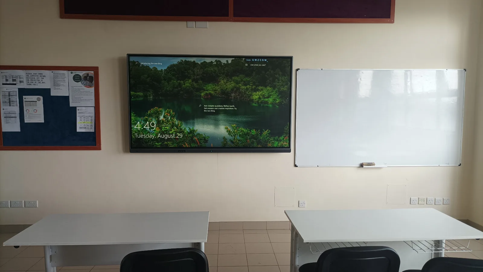 Interactive Panel in Classroom